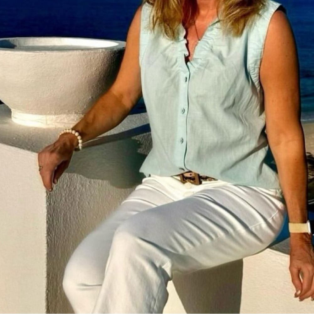 NWT Cabi Shiver Top Size M